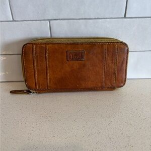 Fossil Tan Leather Zip Wallet